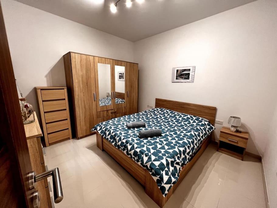 Viewline Seaview Modern 3 Bedroom Apartment Marsaxlokk Esterno foto